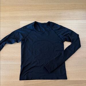 lululemon athletica Black Long Sleeve Tee